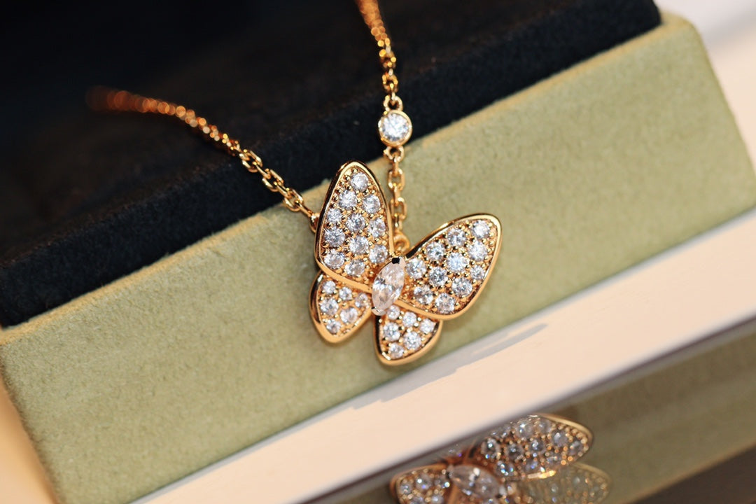 [Raffine] COLLAR DE MARIPOSA Y DIAMANTES