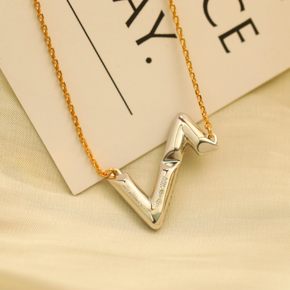 [Raffine]VOLT SILVER DIAMOND PEDANT NECKLACE