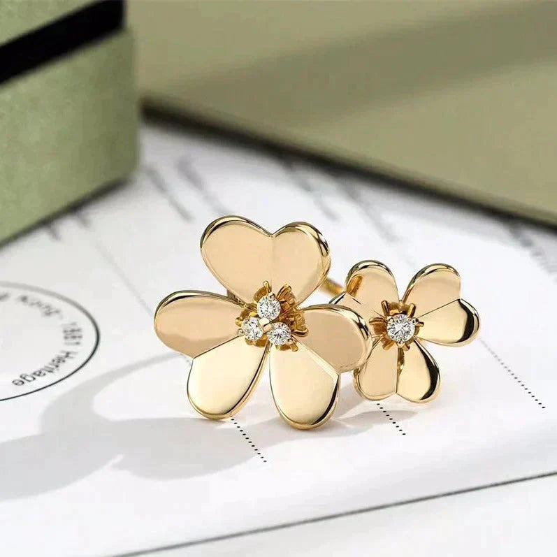 [Raffine]Anillo de oro y diamantes CLOVER COMOS