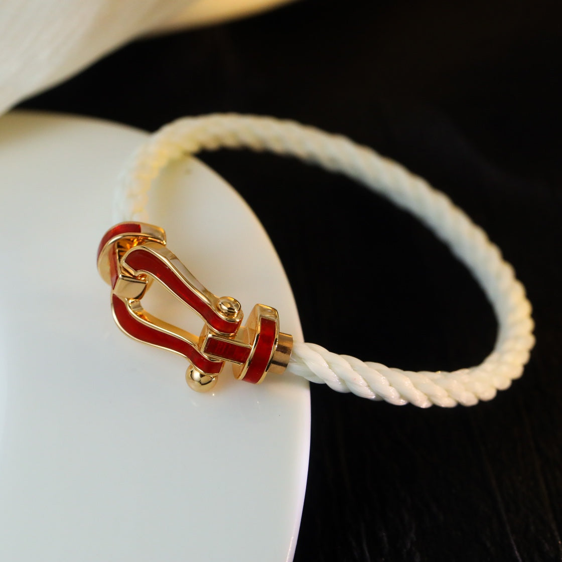 [Raffine]FORCE 10 WHITE TEXTILE DIAMOND PAVED