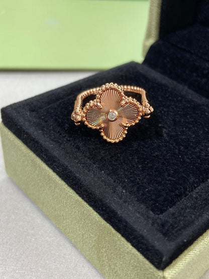 [Raffine]Anillo de oro rosa Clover Riversible