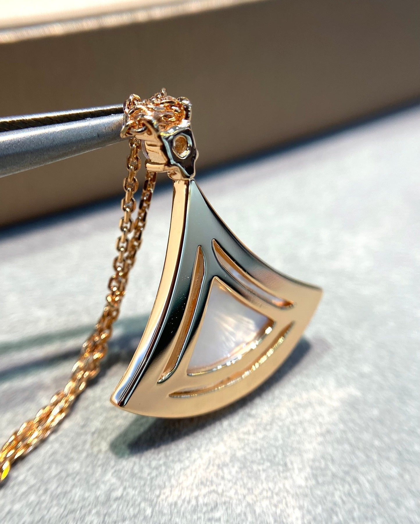 [Raffine] DREAM MOP COLLAR DE ORO ROSA CON DIAMANTES PAVÉ
