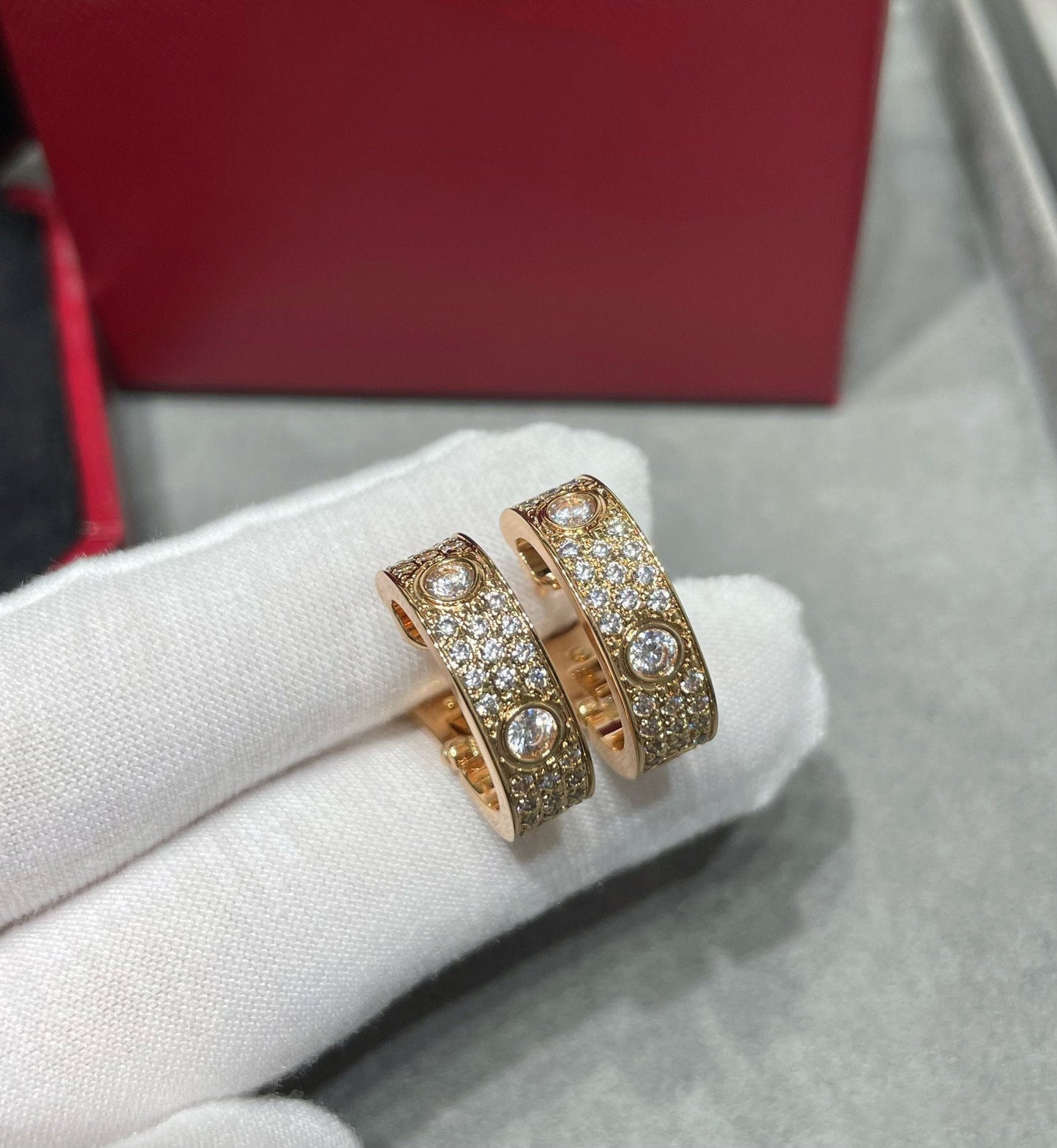 [Raffine]LOVE 5.5MM DIAMOND PAVED EARRINGS