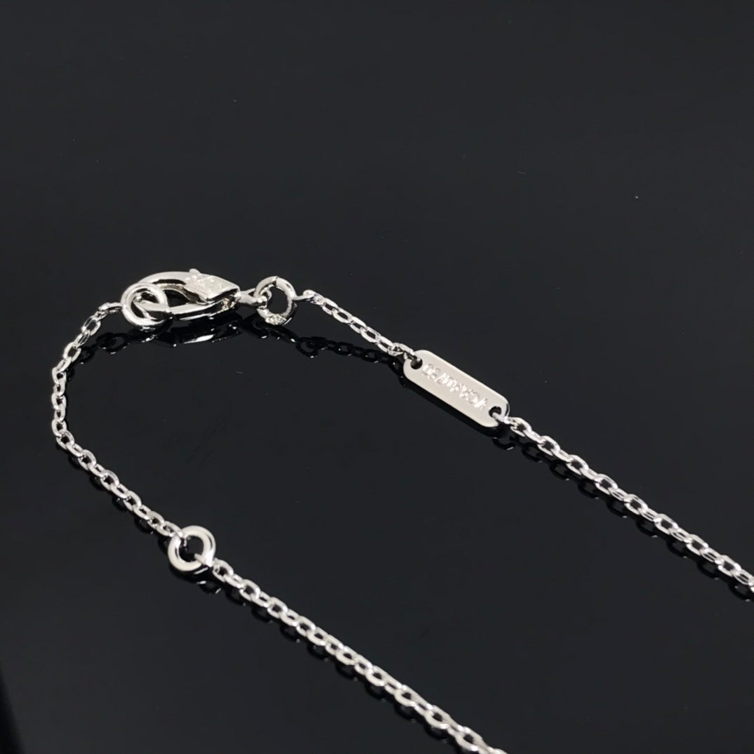[Raffine] COLLAR LARGO DE PLATA CON TRÉBOL Y PIETERSITA