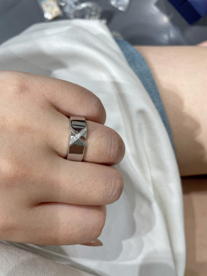 [Raffine]ANILLO DE DIAMANTE EVIDENCIA DE GRAVÁMENES