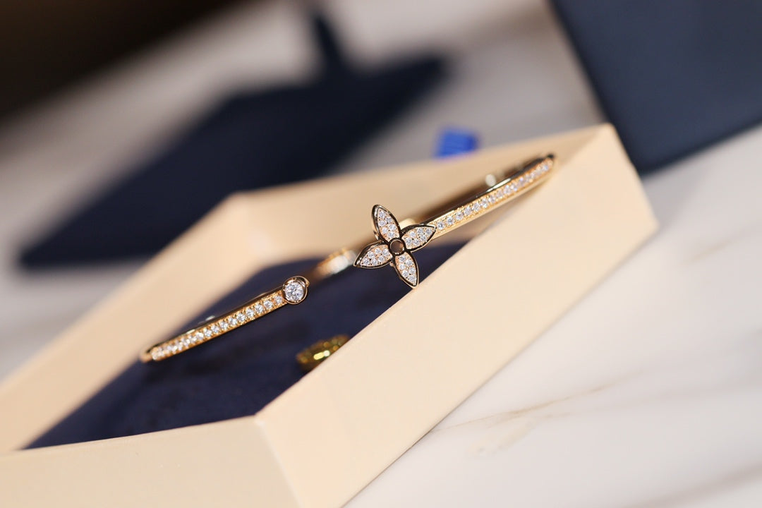[Raffine]IDYLLE GOLD OPEN BRACELET DIAMOND PAVED