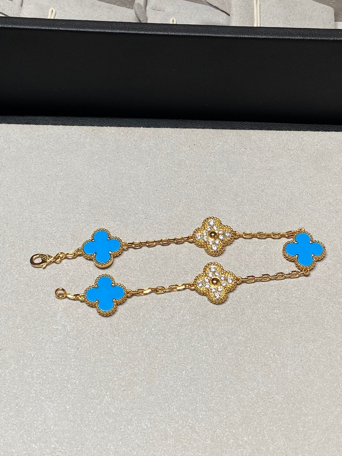 [Raffine]CLOVER 5 MOTIF BLUE CHALCEDONY DIAMOND GOLD BRACELET