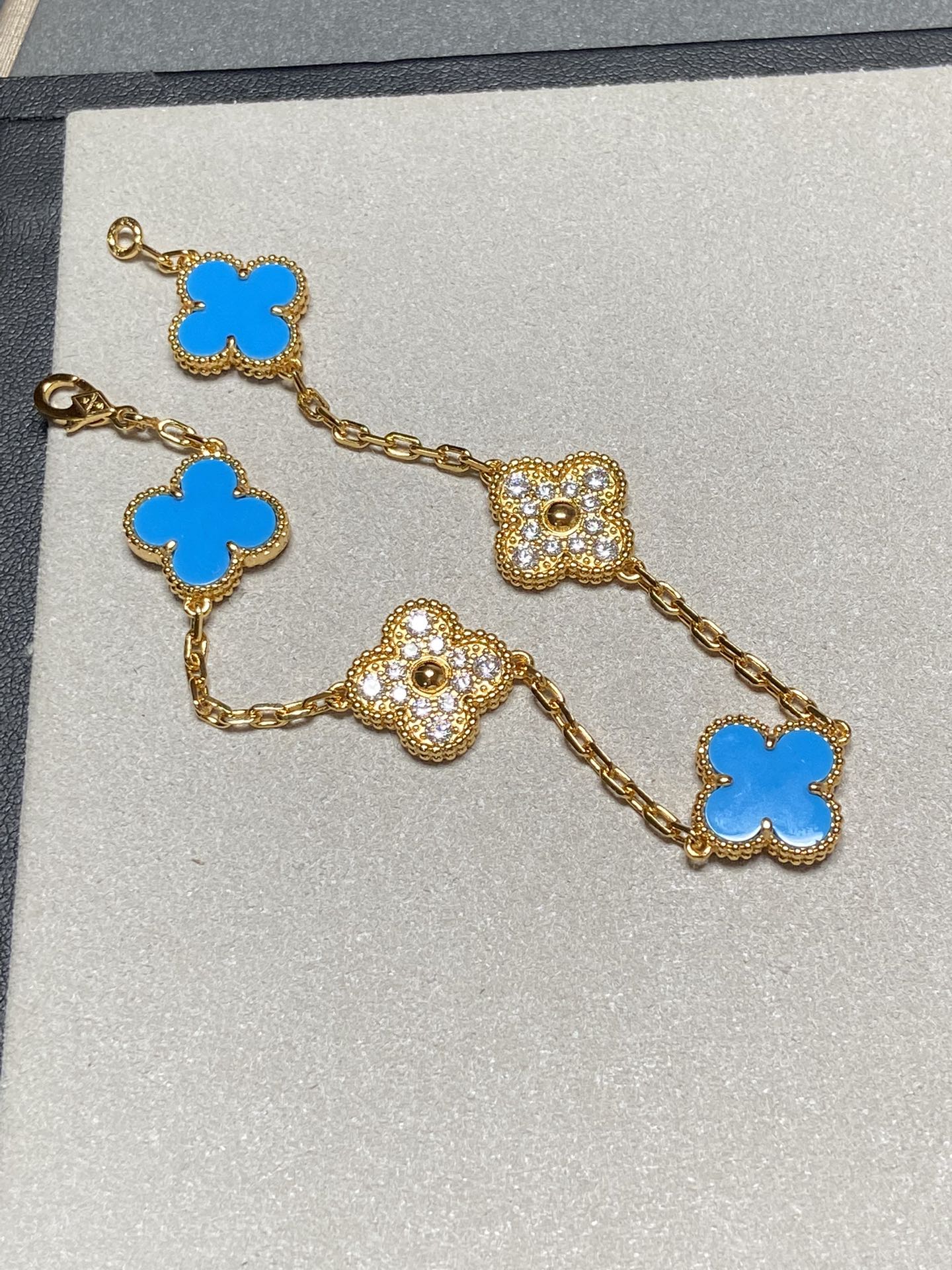[Raffine]CLOVER 5 MOTIF BLUE CHALCEDONY DIAMOND GOLD BRACELET