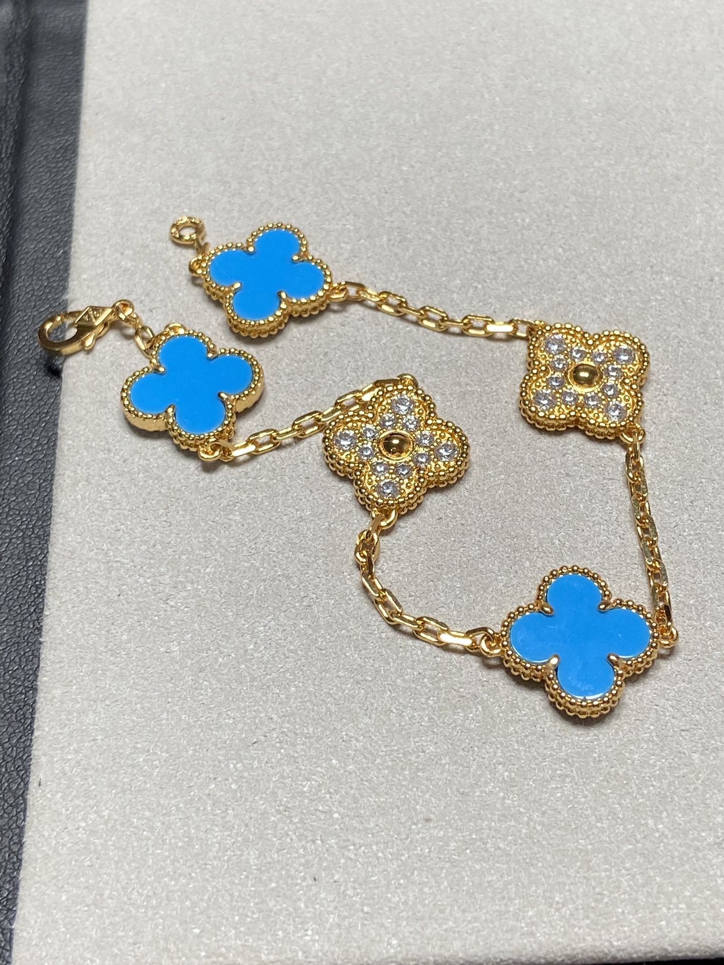 [Raffine]CLOVER 5 MOTIF BLUE CHALCEDONY DIAMOND GOLD BRACELET