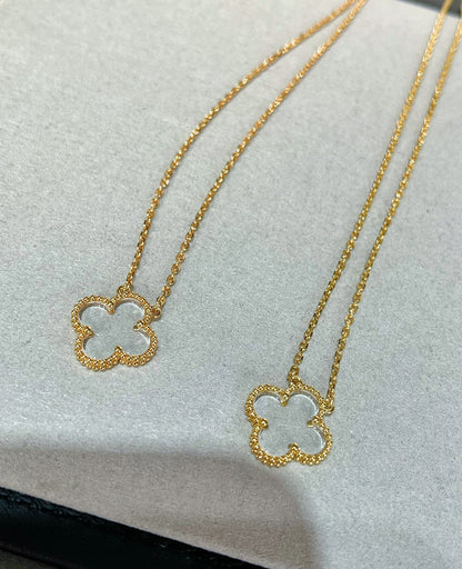 [Raffine] COLLAR DE ORO ROSA CON CRISTAL DE ROCA DE TRÉBOL