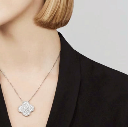 [Raffine] COLLAR DE PLATA CON COLGANTE DE TRÉBOL DE 25 MM Y DIAMANTES PAVÉ