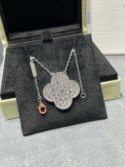 [Raffine] COLLAR DE PLATA CON COLGANTE DE TRÉBOL DE 25 MM Y DIAMANTES PAVÉ