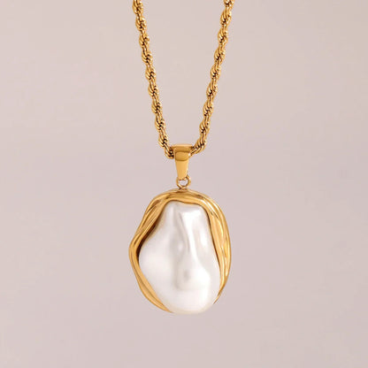 [Raffine]Carly Mother Of Pearl Pendant