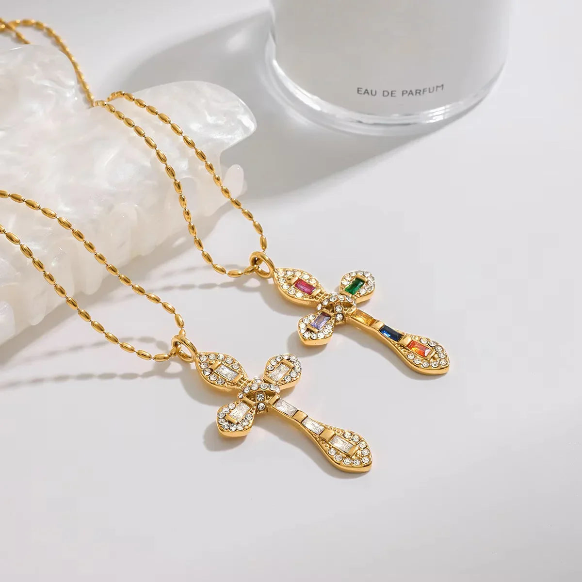 [Raffine]Olea Diamond Crucifix