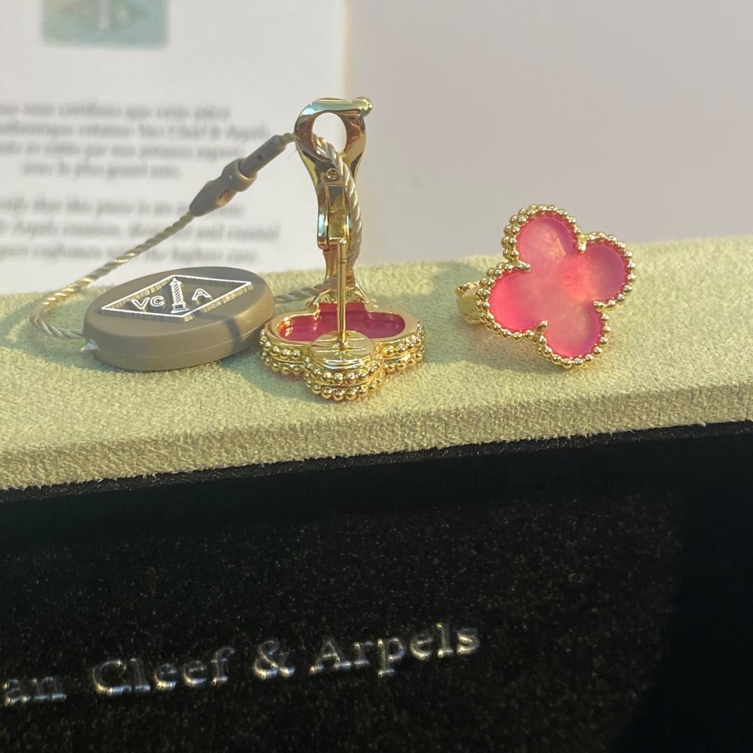 [Raffine]NEW CLOVER 15MM PINK ENAMEL STUD EARRINGS