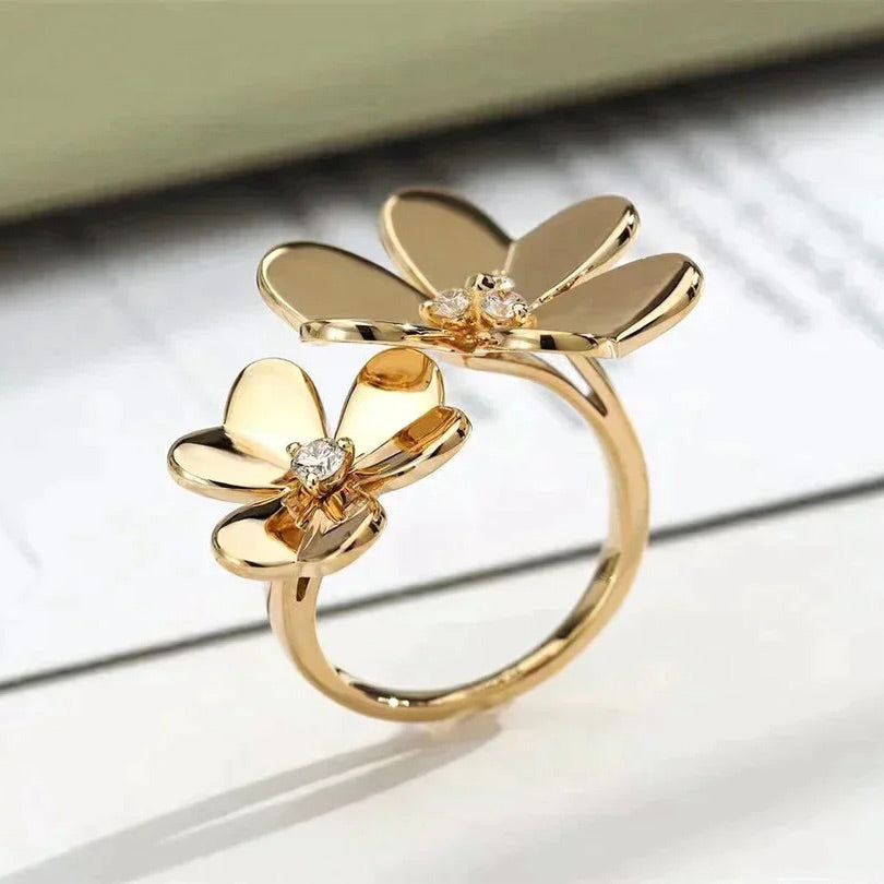 [Raffine]Anillo de oro y diamantes CLOVER COMOS