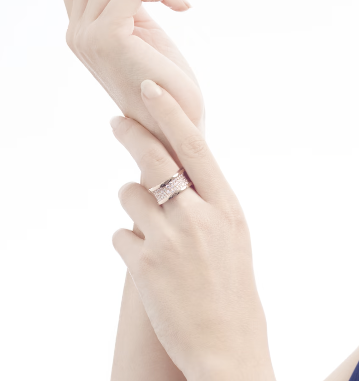 [Raffine]ZERO 1 CON DIAMANTES PAVADOS EN EL ANILLO ESPIRAL