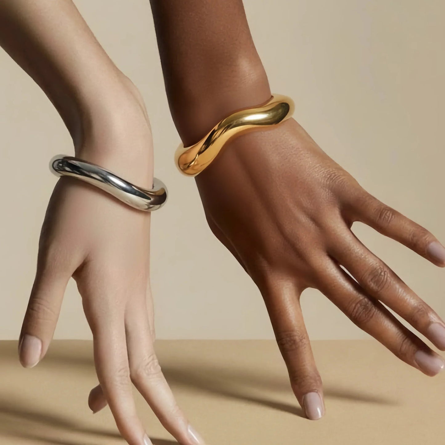 [Raffine]Zaria Asymmetrical Gold Bangle