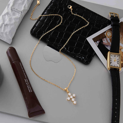 [Raffine]Wynter Diamond Cross Necklace