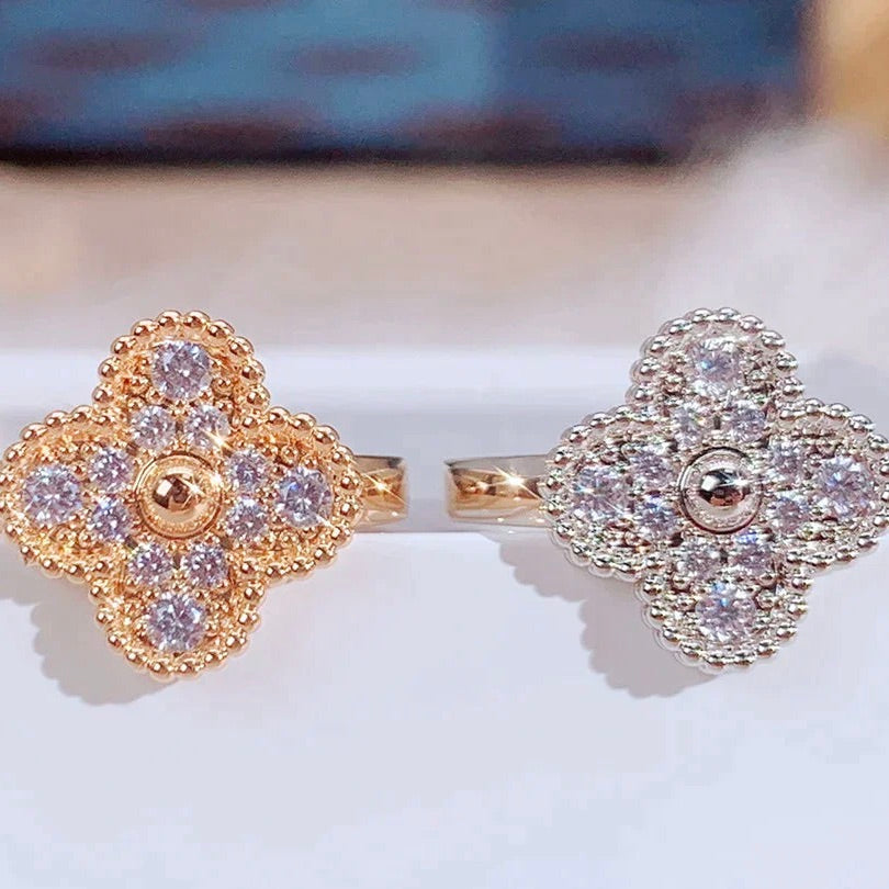 [Raffine] ANILLO DE DIAMANTES CON TRÉBOL