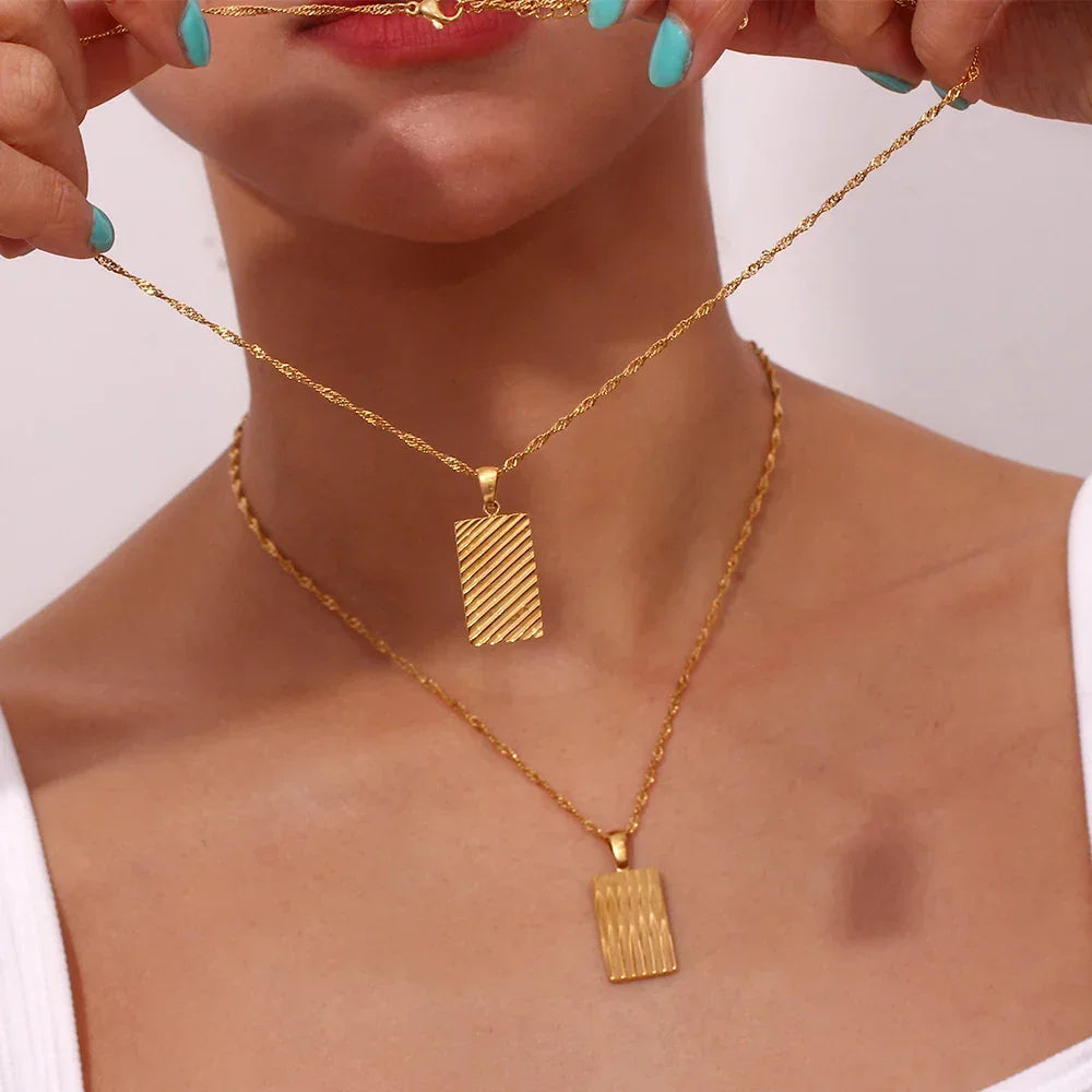 [Raffine]Dahlia Gold Necklace
