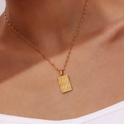 [Raffine]Dahlia Gold Necklace