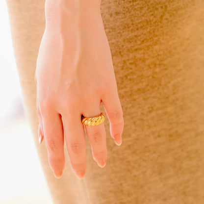 [Raffine]Amaia Gold Croissant Ring