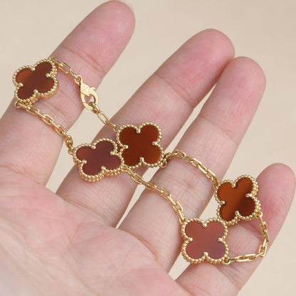 [Raffine]Pulsera de ágata roja con cinco motivos de trébol 