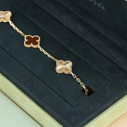 [Raffine] CLOVER 5 MOTIV ROTER KORNELIAN-ARMBAND KOLLEKTION