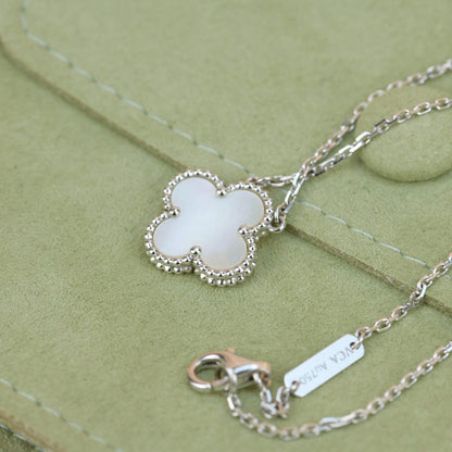 [Raffine]CLOVER  15MM WHITE MOTHER-OF-PEARL SILVER