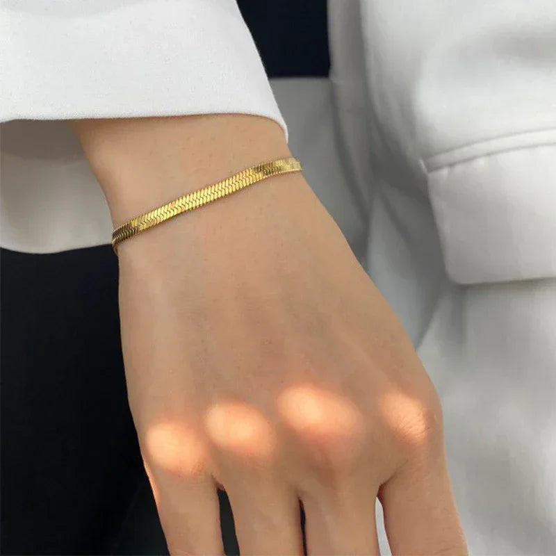 [Raffine]Ellaine Gold Herringbone Bracelet