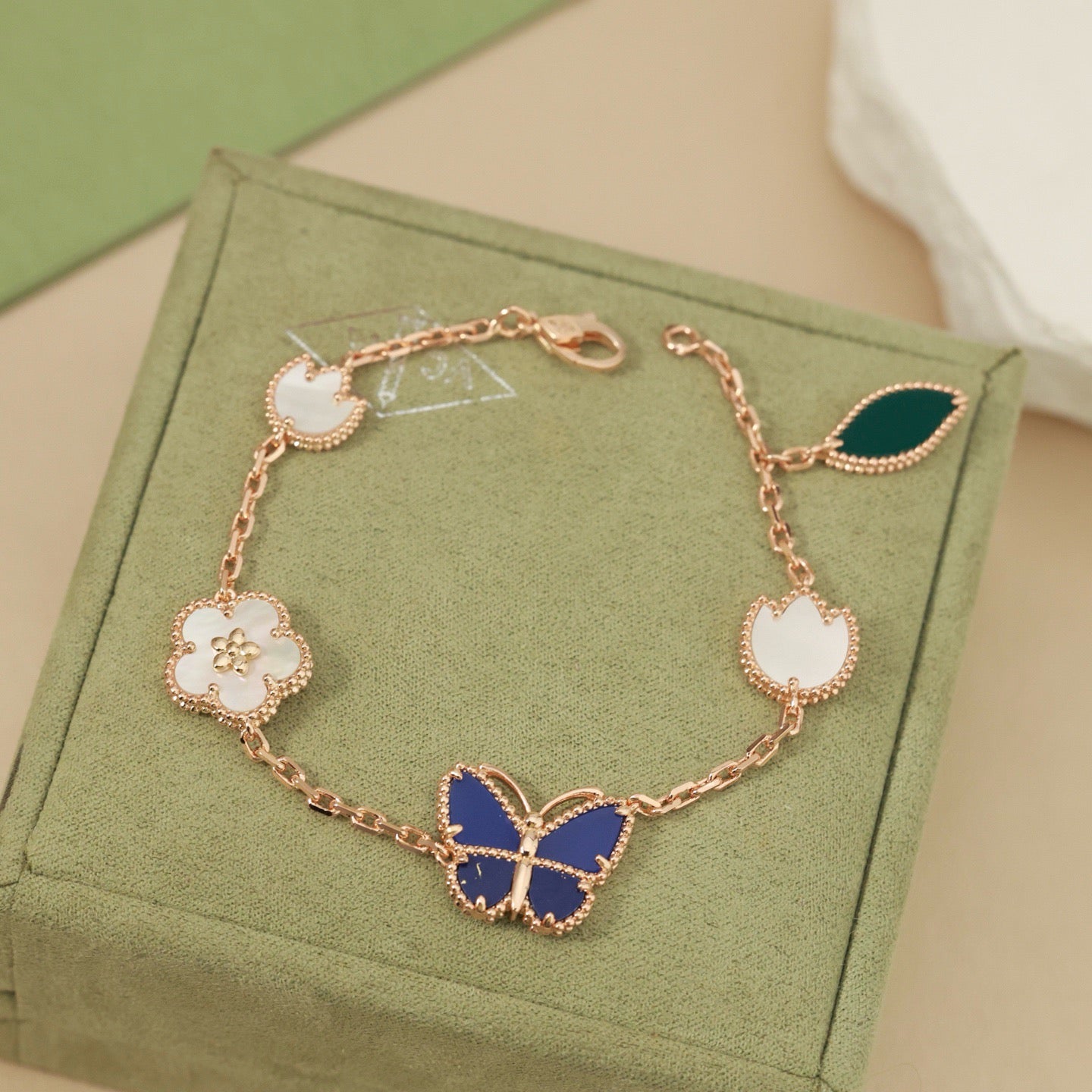 [Raffine]LUCKY SPRING BUTTERFLY 5 MOTIF BRACELET