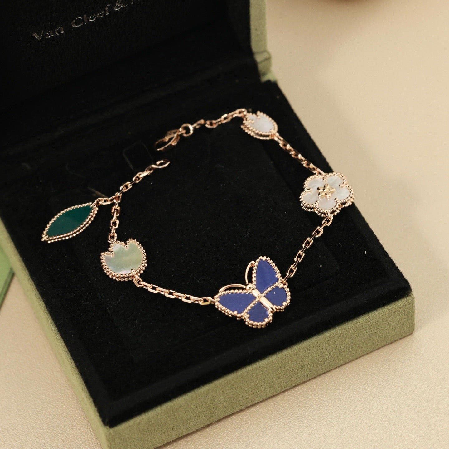 [Raffine]LUCKY SPRING BUTTERFLY 5 MOTIF BRACELET
