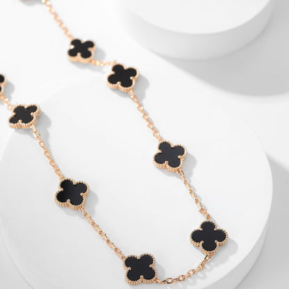 [Raffine] COLLAR DE ÓNIX CON 10 MOTIVOS DE TRÉBOL