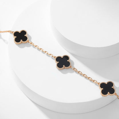 [Raffine] COLLAR DE ÓNIX CON 10 MOTIVOS DE TRÉBOL