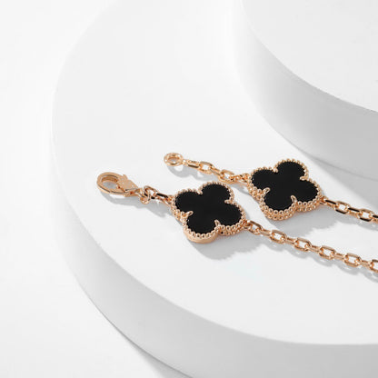 [Raffine] COLLAR DE ÓNIX CON 10 MOTIVOS DE TRÉBOL