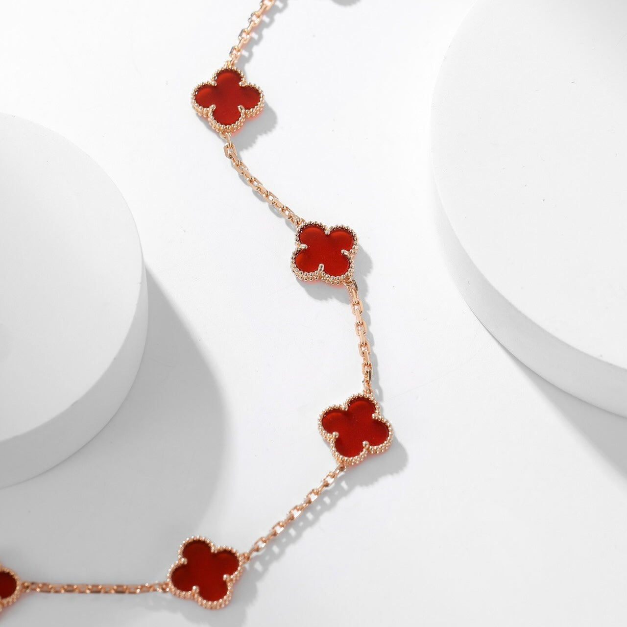 [Raffine] COLLAR DE CORNALINA CON 10 MOTIVOS DE TRÉBOL