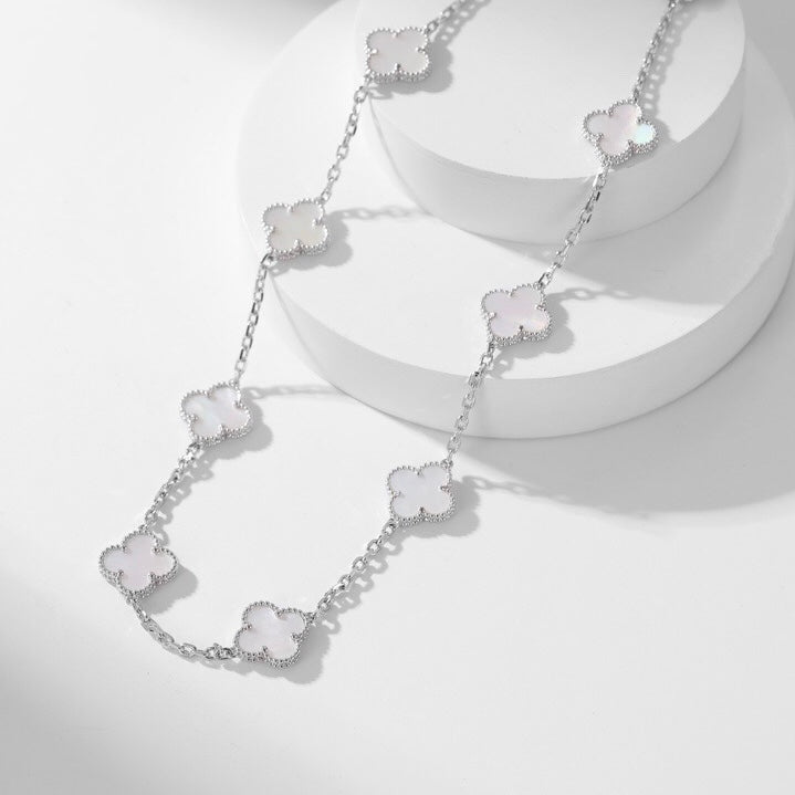 [Raffine] COLLAR DE NÁCAR BLANCO CON 10 MOTIVOS DE TRÉBOL