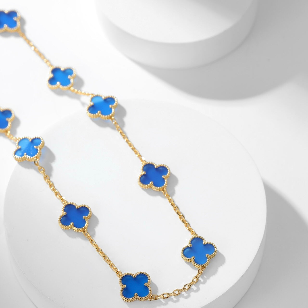[Raffine] COLLAR DE ÁGATA AZUL CON 10 MOTIVOS DE TRÉBOL