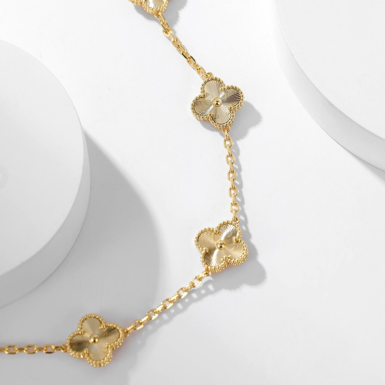 [Raffine]COLLAR LÁSER TRÉBOL 10 MOTIVOS