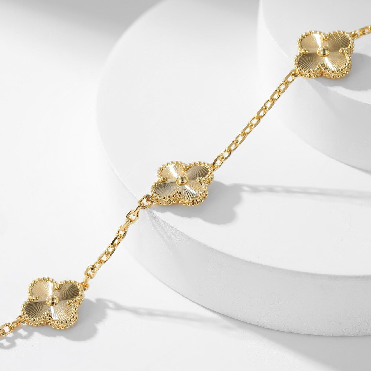 [Raffine]COLLAR LÁSER TRÉBOL 10 MOTIVOS