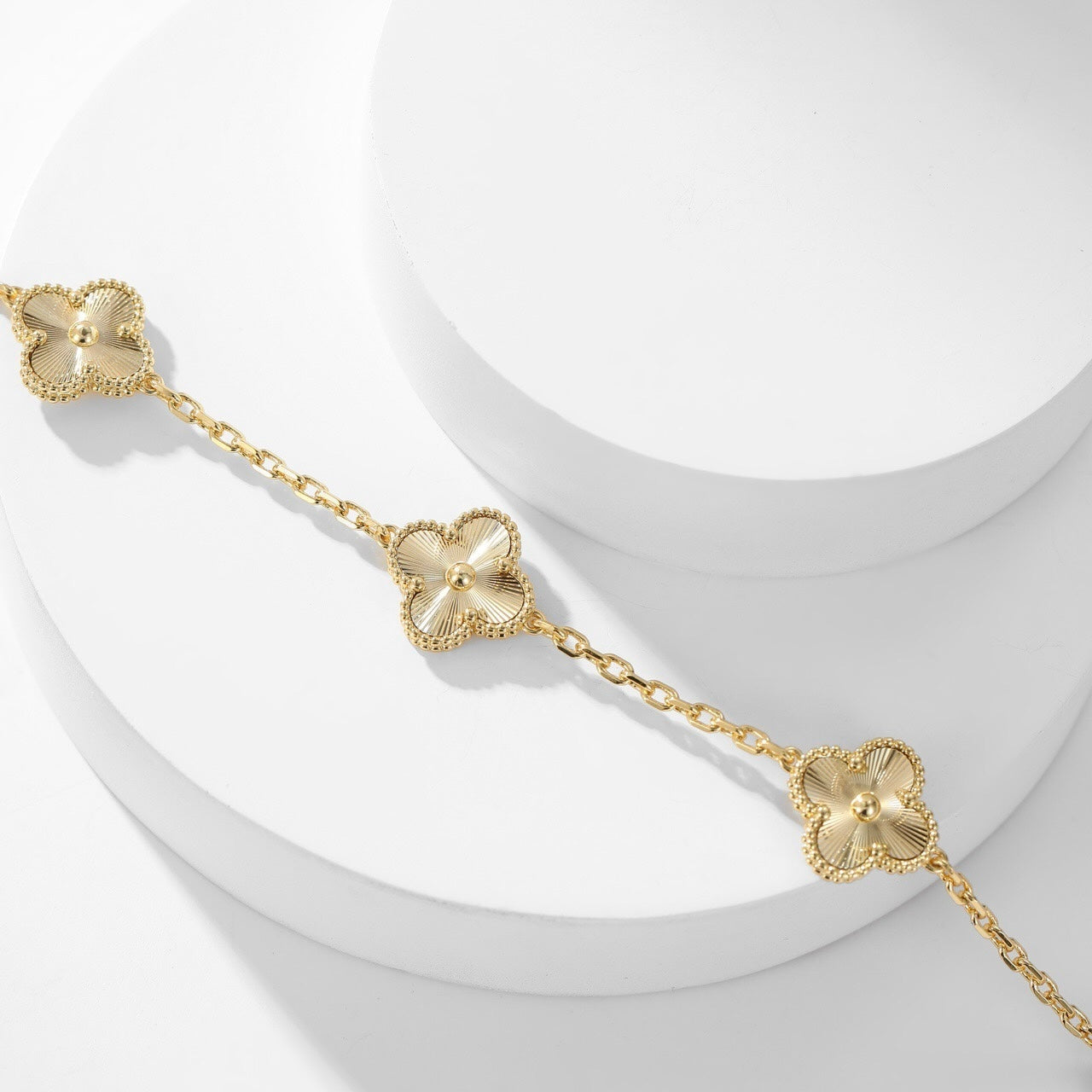 [Raffine]COLLAR LÁSER TRÉBOL 10 MOTIVOS
