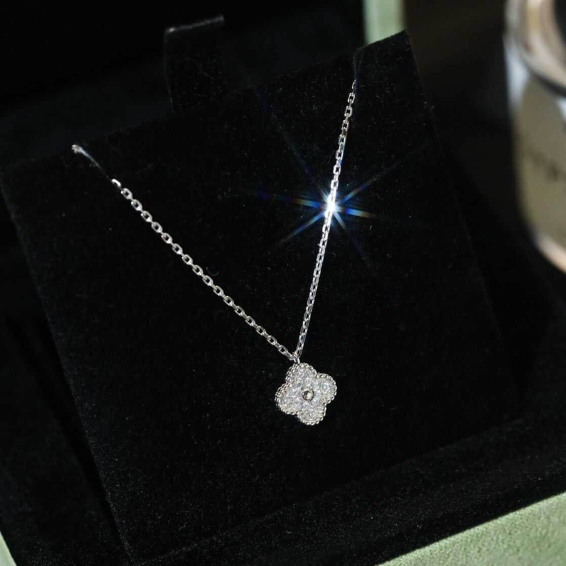 [Raffine]COLLAR CON COLGANTE DE DIAMANTES CLOVER MINI DE 9,5 MM