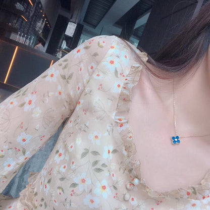 [Raffine] COLLAR DE TRÉBOL DE 15 MM CON DIAMANTES Y ÁGATA AZUL