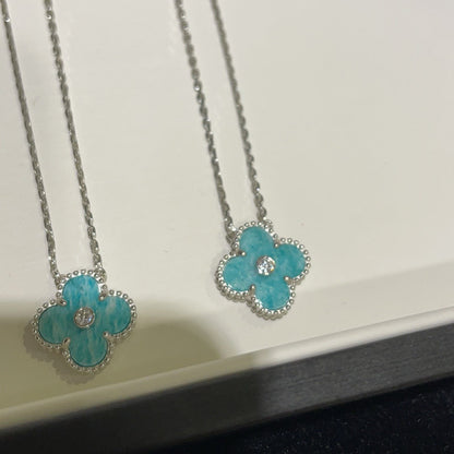 [Raffine] COLLAR DE PORCELANA SVRES DE DIAMANTES DE 15 MM DE TRÉBOL PLATA