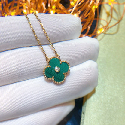 [Raffine] COLLAR DE TRÉBOL CON TURQUESA Y DIAMANTE DE 15 MM