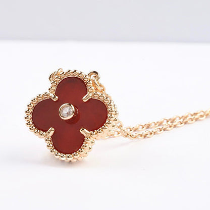 [Raffine] COLLAR DE CORNALINA CON DIAMANTES Y TRÉBOL DE 15 MM