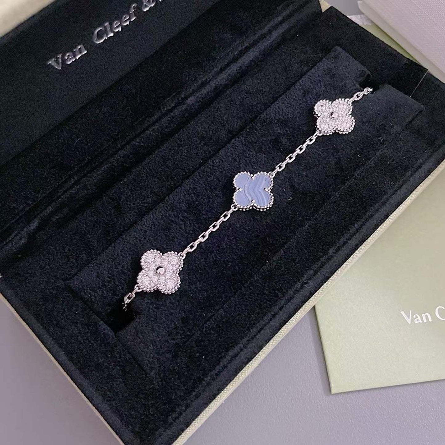 [Raffine]CLOVER  5 MOTIF DIAMOND PURPLE CHALCEDONY BRACELET SILVER