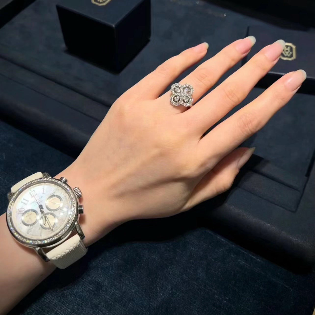 [Raffine] ANILLO DE ARO CON MOTIVO COMPLETO DE DIAMANTE, 16 MM, PLATA