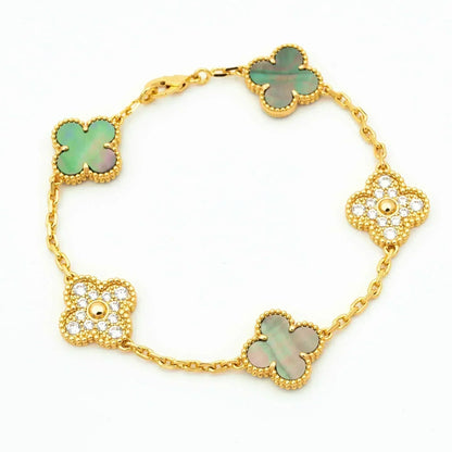 [Raffine] PULSERA DE DIAMANTES CON 5 MOTIVOS DE TRÉBOL Y MOPA GRIS
